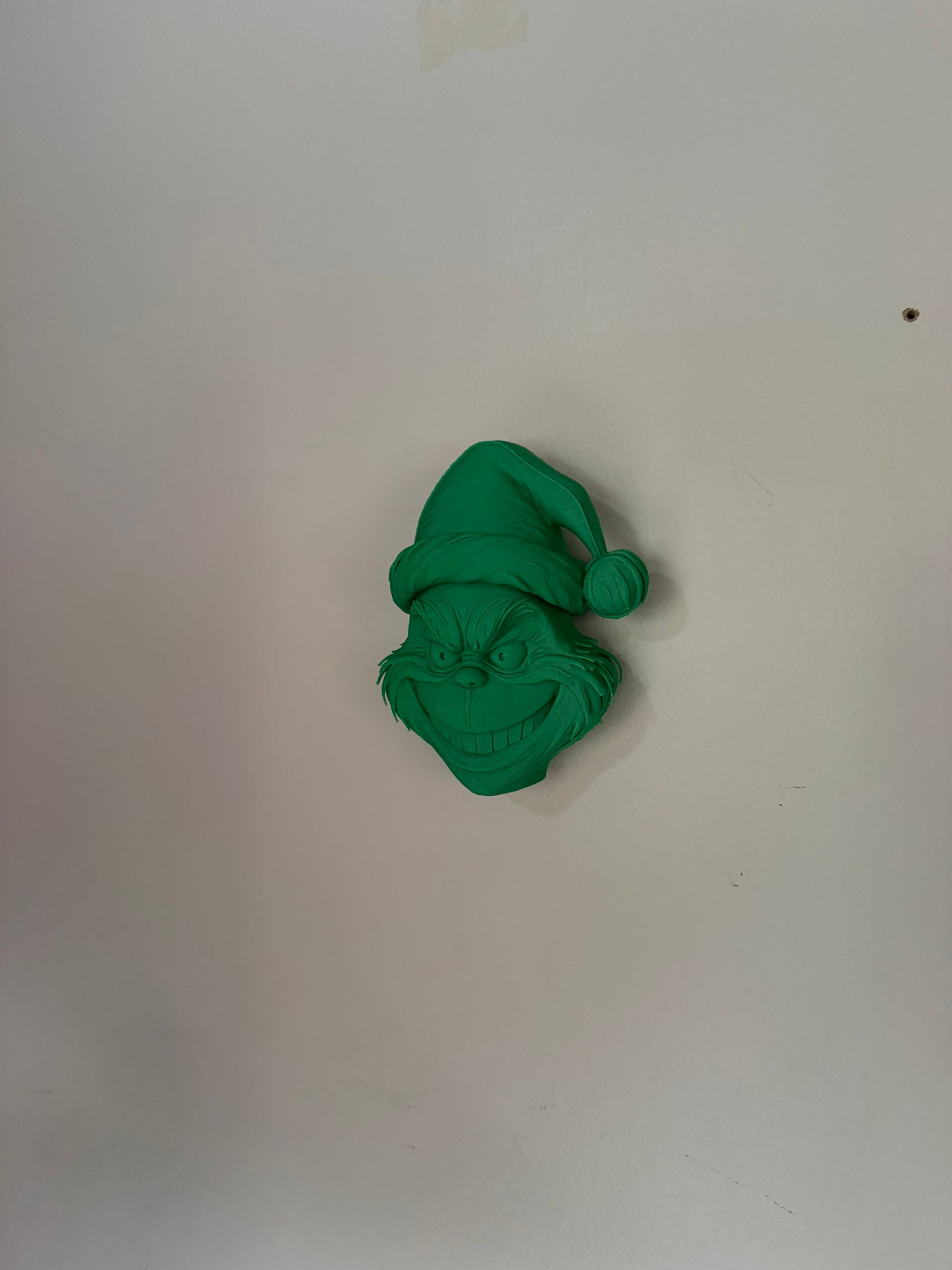 Weihnachtslicht „Grinch“ – Stimmungsvolle Deko für Tür & Wand
