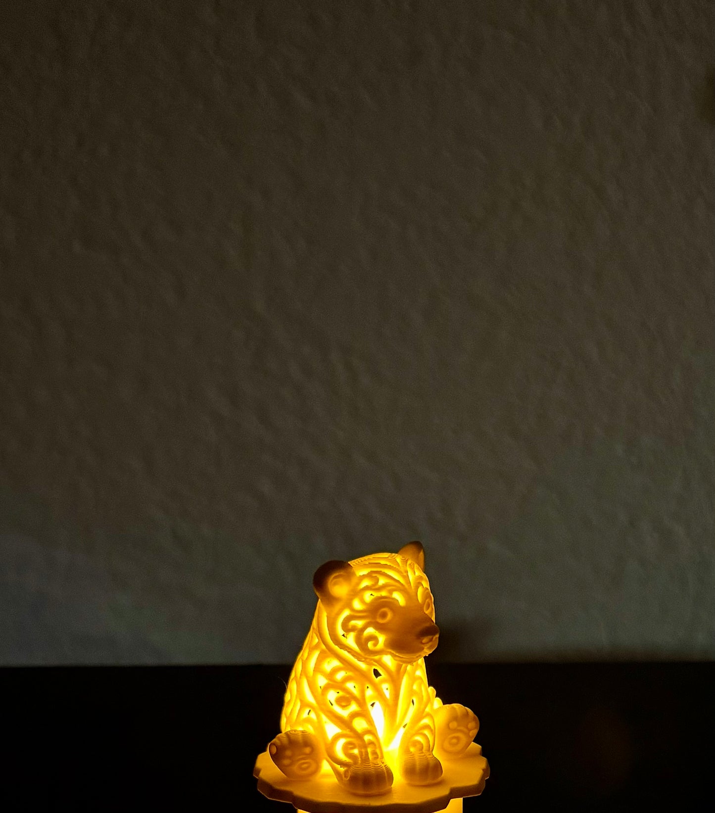 Eisbär auf Eisscholle im Ornament - Stil Teelicht