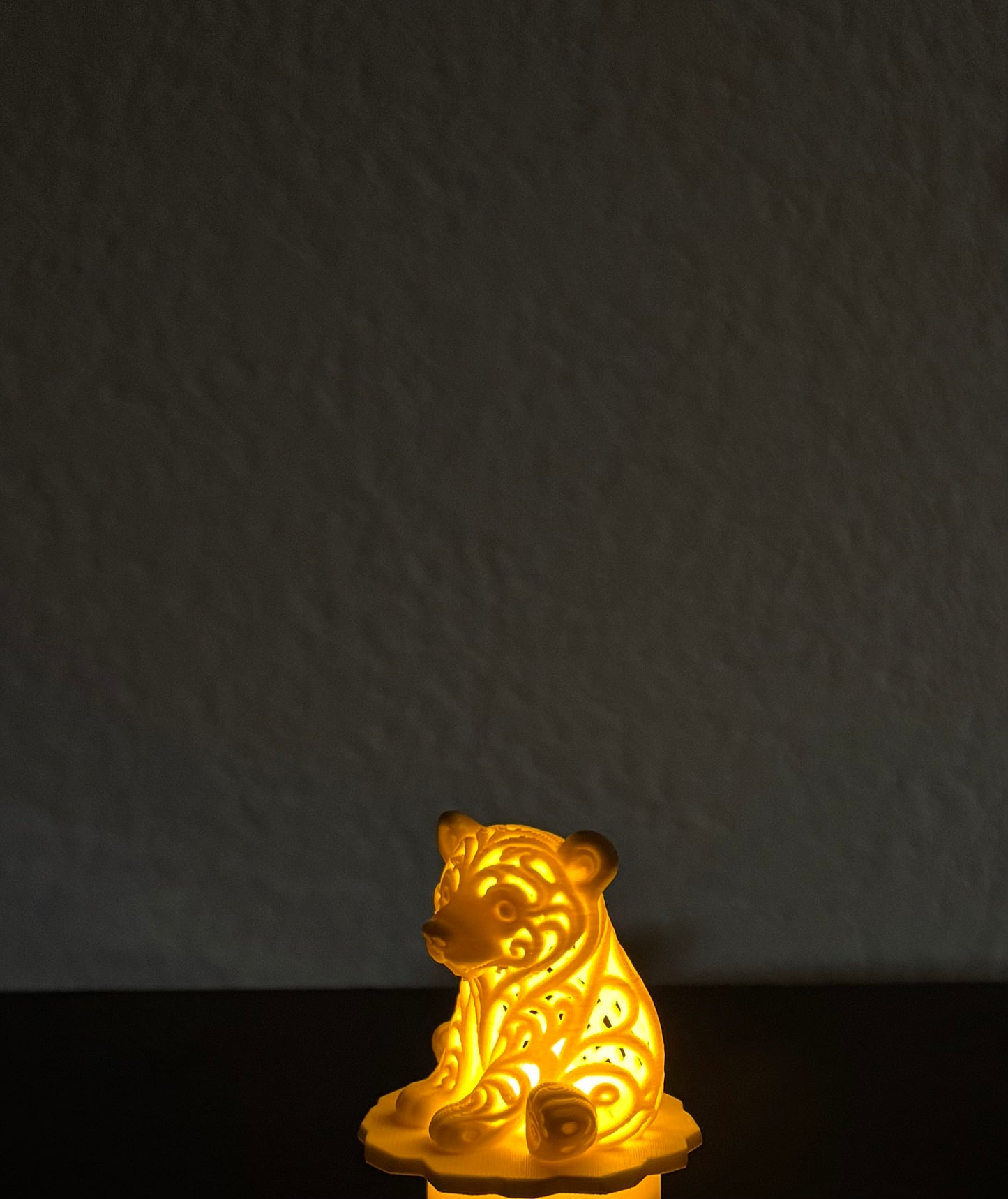 Eisbär auf Eisscholle im Ornament - Stil Teelicht