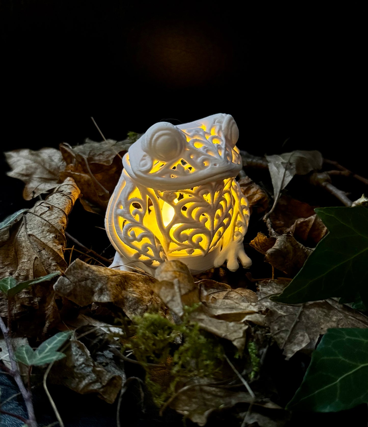 Frog in ornament style for LED tea light