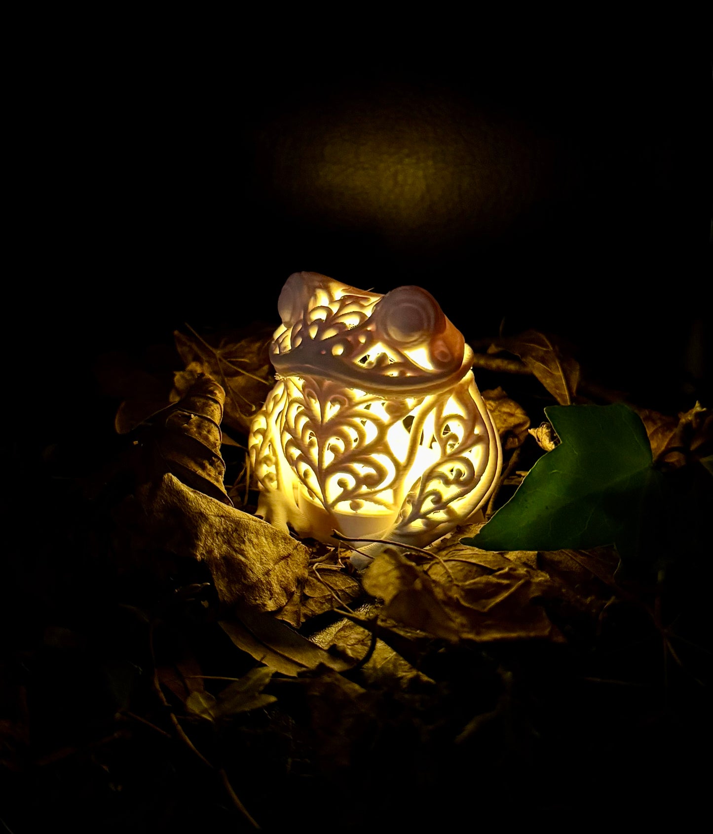 Frog in ornament style for LED tea light
