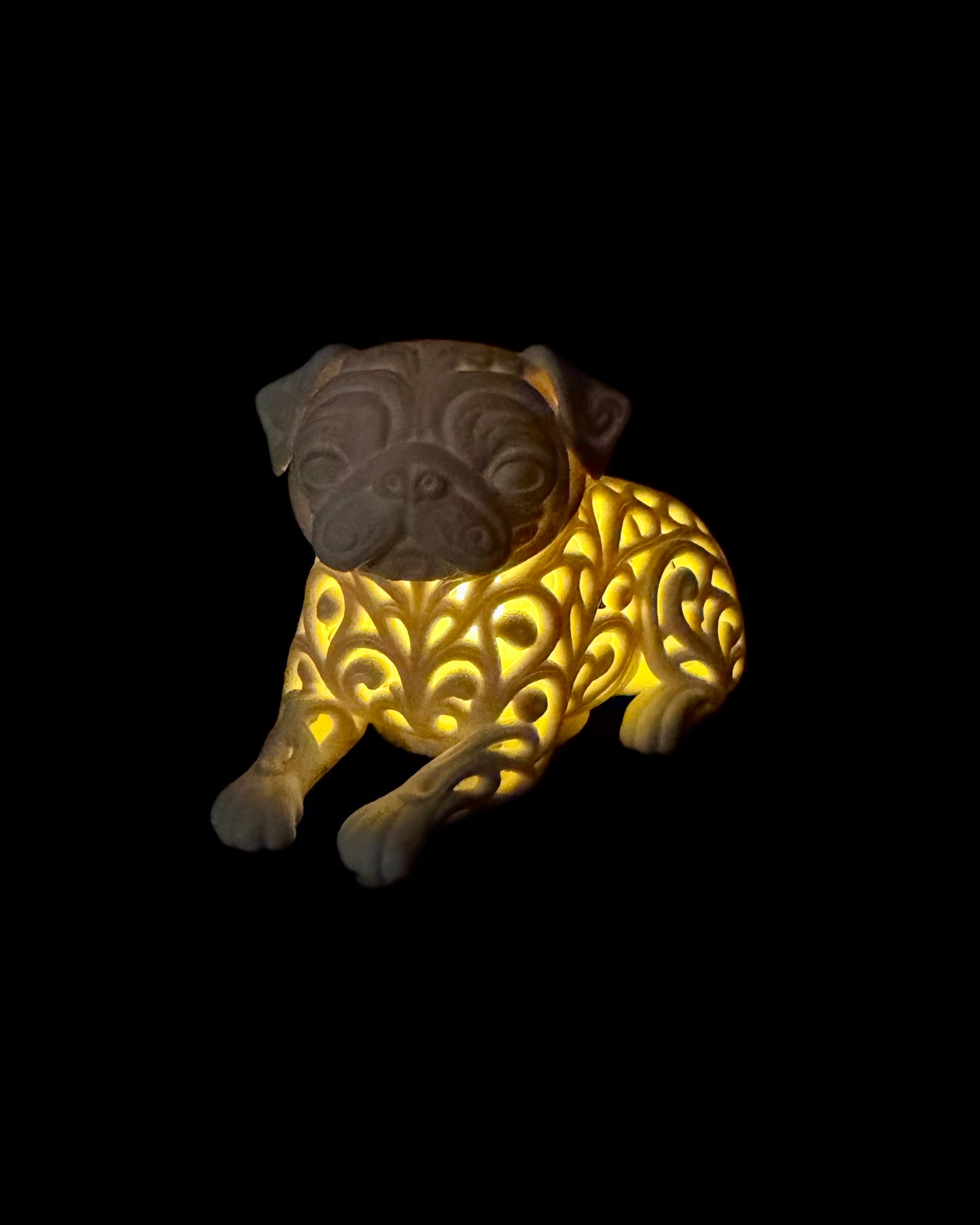 Pug in ornament style for LED tea light (lying)